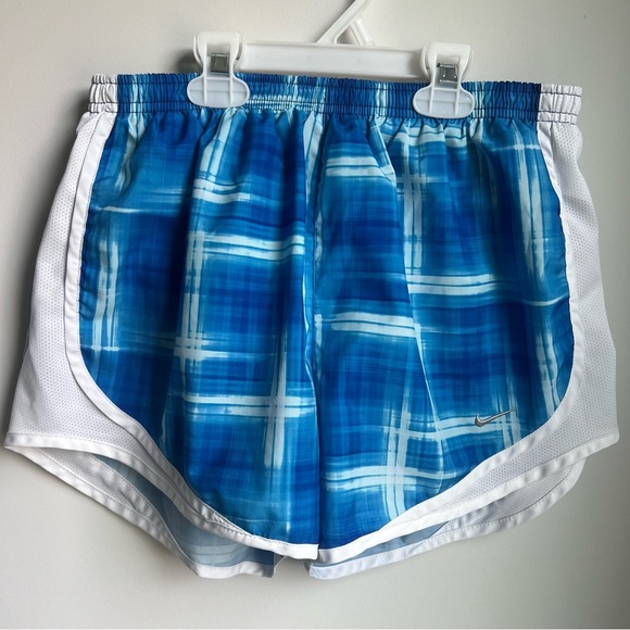 Women’s Medium Blue Nike Dri-FIT Running Shorts - Picture 1 of 3